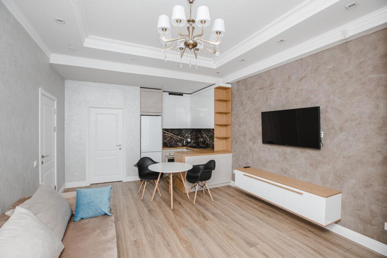 Апартаменты Sky House Premium Rent *